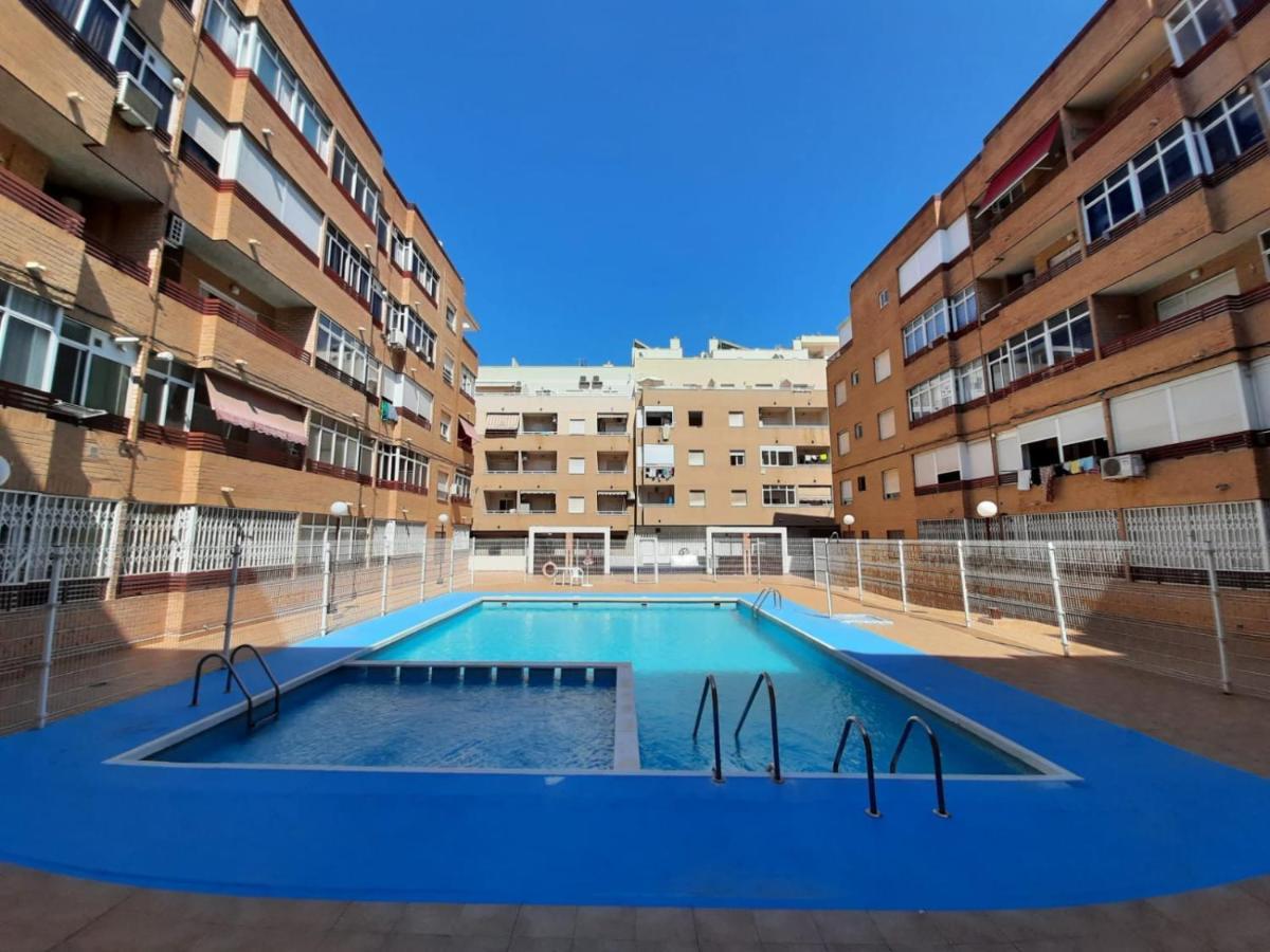 016 Happiness Apartment - Alicante Holiday Torrevieja Dış mekan fotoğraf